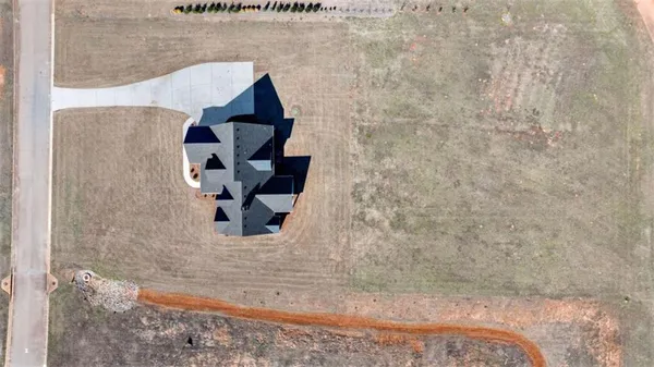 $890,000 | 404 Whipple Avenue, Williamson, GA 30292