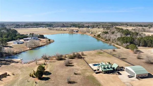 $890,000 | 404 Whipple Avenue, Williamson, GA 30292