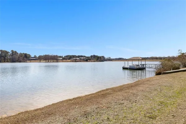 $890,000 | 404 Whipple Avenue, Williamson, GA 30292