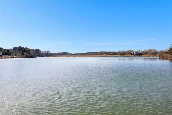 $890,000 | 404 Whipple Avenue, Williamson, GA 30292