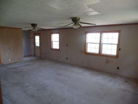 5849 Squires Road, Unit 5849 SQUIRE ROAD Jackson, MI 49201 - Photo 6 of 11 Gallery Image 6
