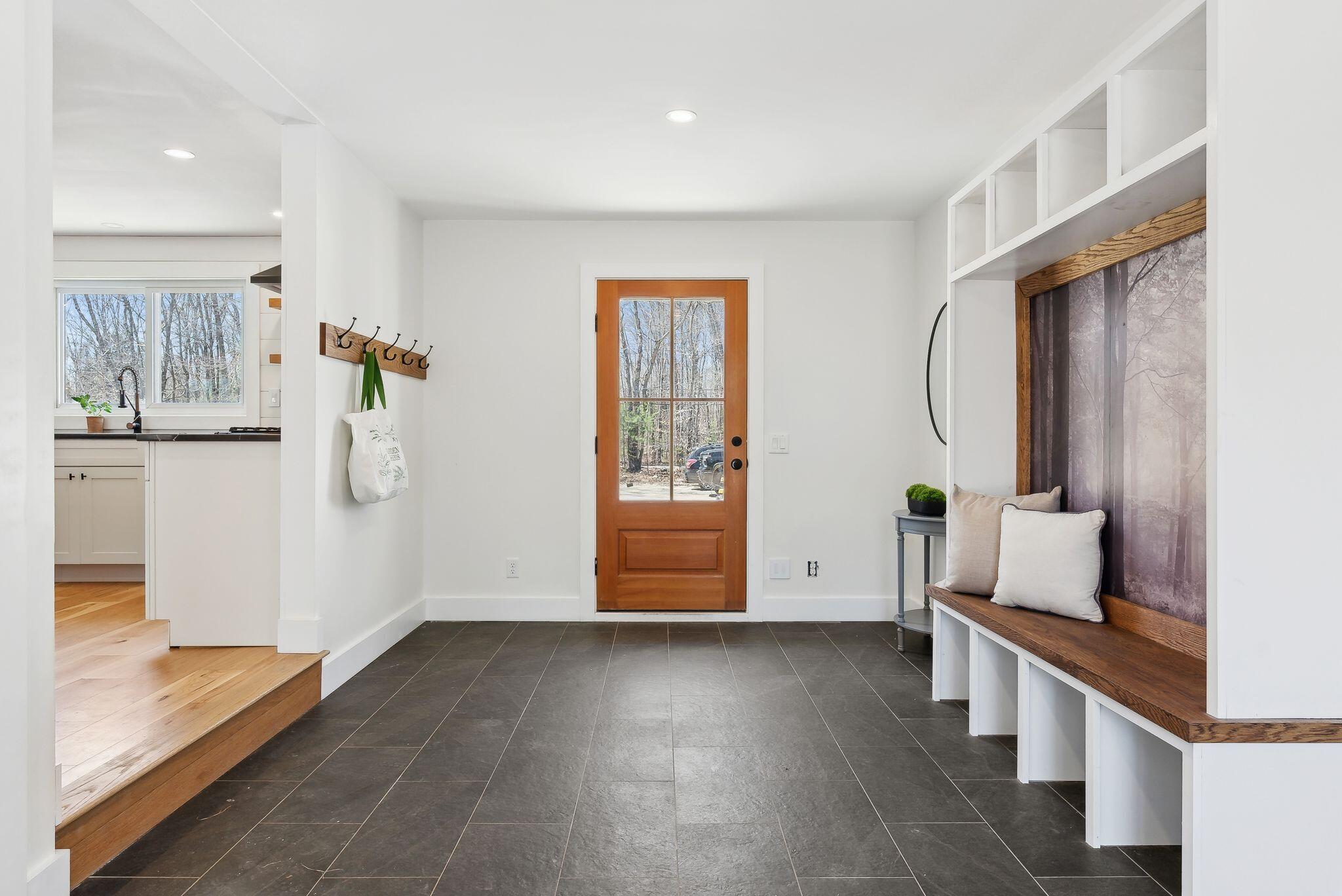 375 Blackstrap Road Falmouth, ME 04105 - Photo 2 of 21 Entry