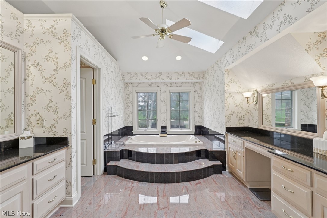 2850 Roundhill Road Akron, OH 44333 - Photo 18 of 47