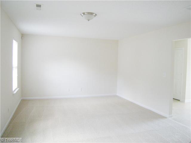4704 Fewell Road Greensboro, NC 27405 - Photo 5 of 12 Living Room.