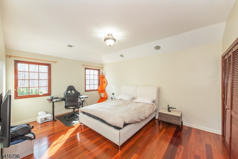 35 Waughaw Road Montville, NJ 07082 - Photo 13 of 24