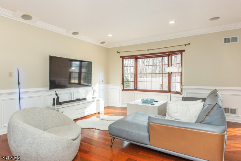 35 Waughaw Road Montville, NJ 07082 - Photo 16 of 24