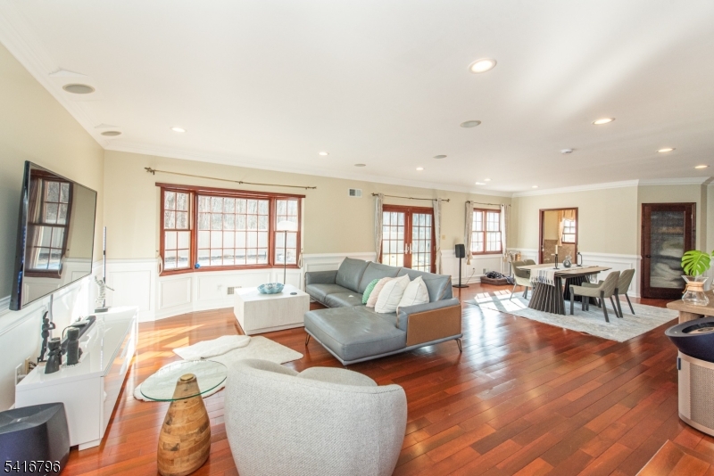 35 Waughaw Road Montville, NJ 07082 - Photo 17 of 24