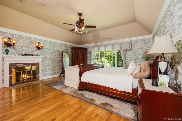 $2,750,000 | 155 Jennings Road, Cold Spring Harbor, NY 11724