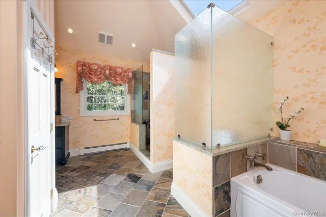 $2,750,000 | 155 Jennings Road, Cold Spring Harbor, NY 11724