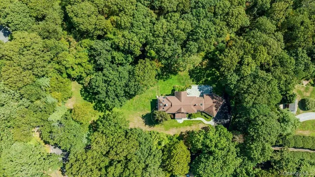 $2,750,000 | 155 Jennings Road, Cold Spring Harbor, NY 11724