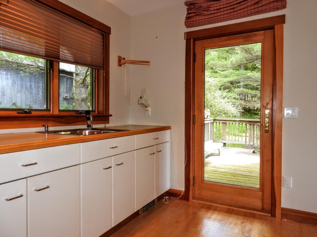 270 Silver Spring Hill Road Pittsfield, VT 05762 - Photo 10 of 22