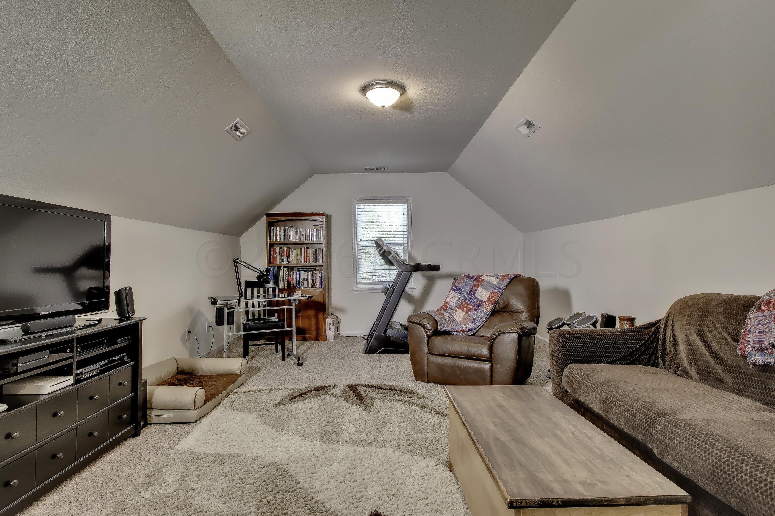 300 Roberts Road Newport, NC 28570 - Photo 14 of 19 Finished room over garage