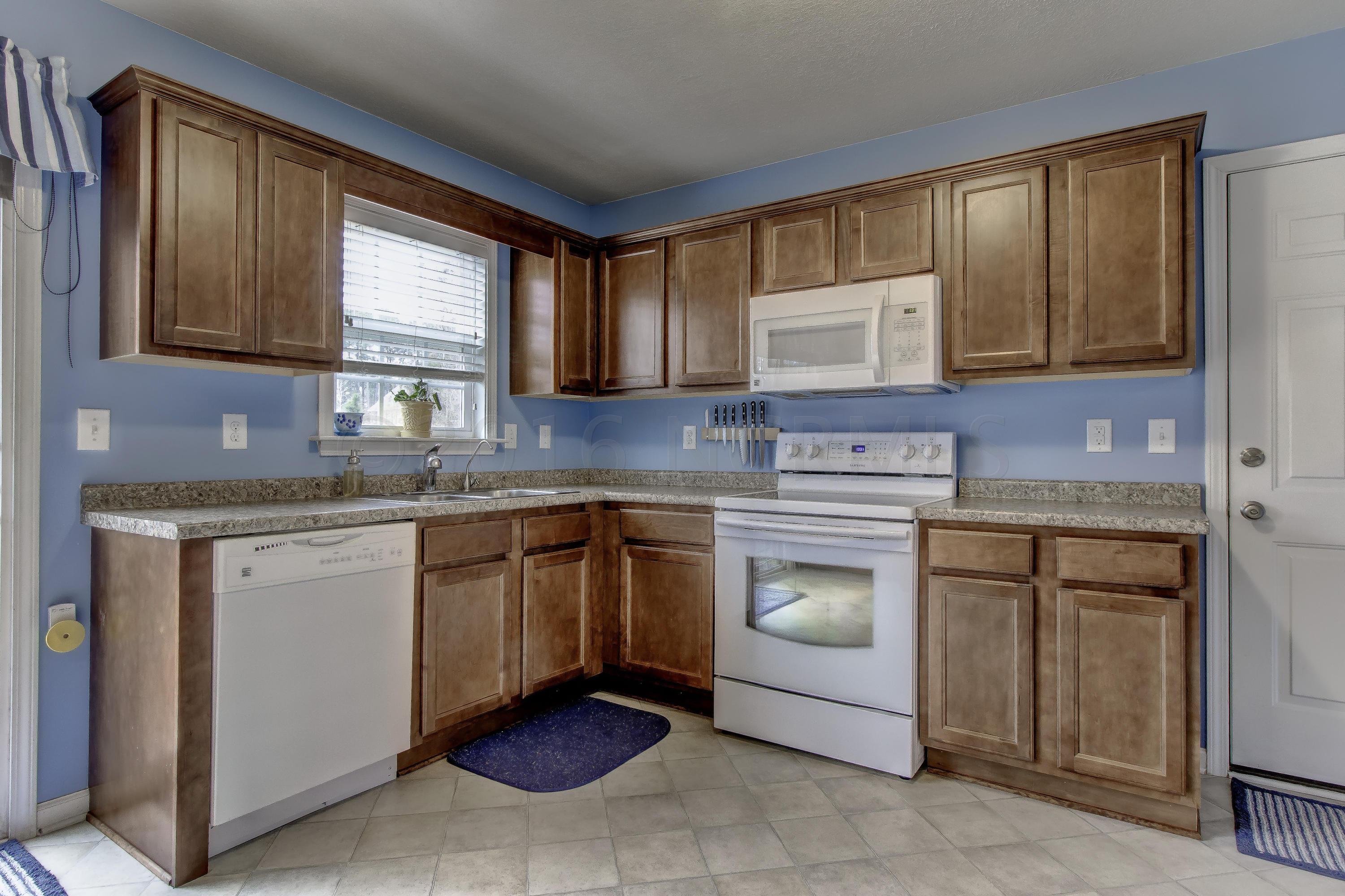 300 Roberts Road Newport, NC 28570 - Photo 4 of 19 Kitchen with newer range and refrigerator.