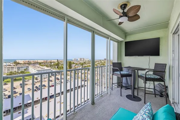 a view of a livingroom with furniture