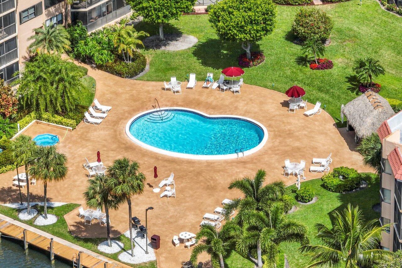 800 Jeffery Street, Unit 109 Boca Raton, FL 33487 - Photo 5 of 43 Pool