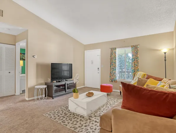 $3,200 | 6552 Chasewood Drive, Unit H, Jupiter, FL 33458