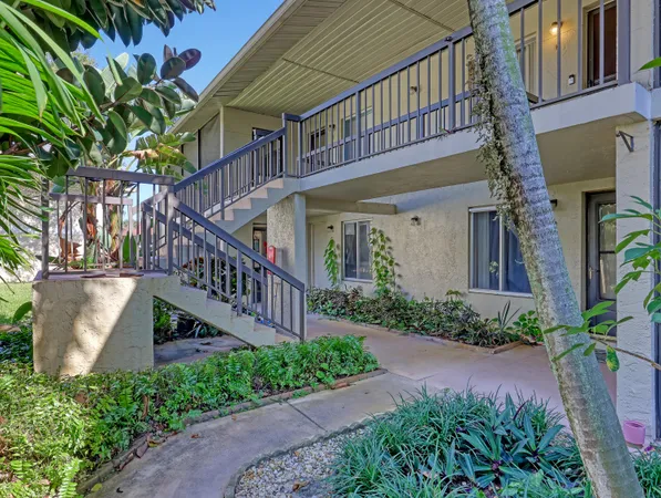 $3,200 | 6552 Chasewood Drive, Unit H, Jupiter, FL 33458