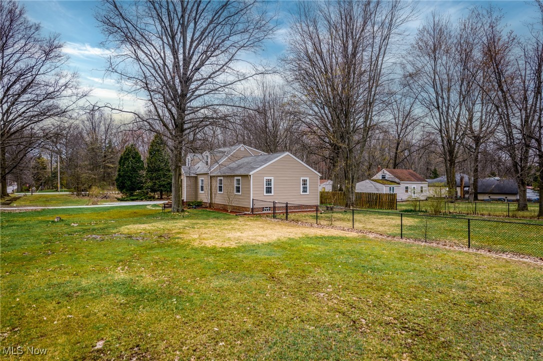 28575 White Road Wickliffe, OH 44092 - Photo 46 of 49 View of yard featuring fence