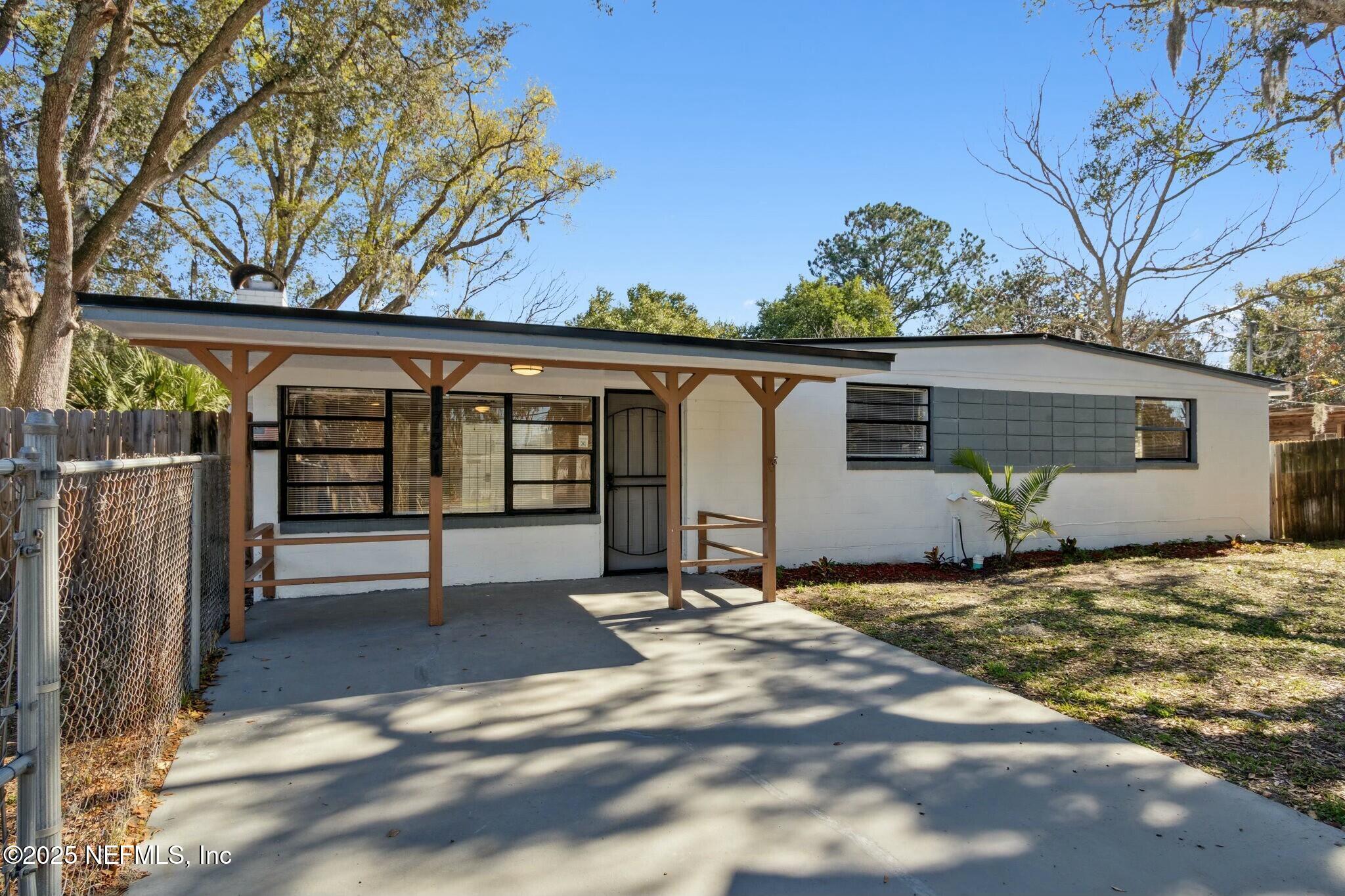 1731 Cortez Road Jacksonville, FL 32246 - Photo 3 of 37 Front View