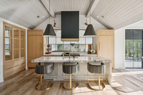 $4,499,000 | 1027 Lakeview Drive, Mount Pleasant, SC 29464