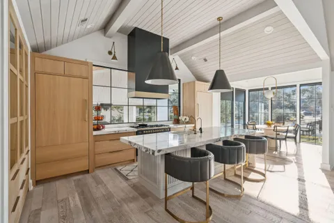 $4,499,000 | 1027 Lakeview Drive, Mount Pleasant, SC 29464