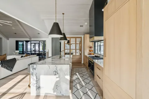 $4,499,000 | 1027 Lakeview Drive, Mount Pleasant, SC 29464