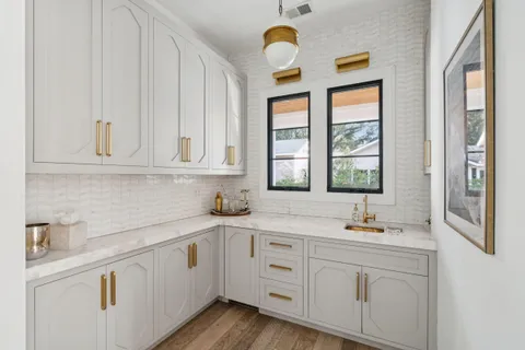 $4,499,000 | 1027 Lakeview Drive, Mount Pleasant, SC 29464