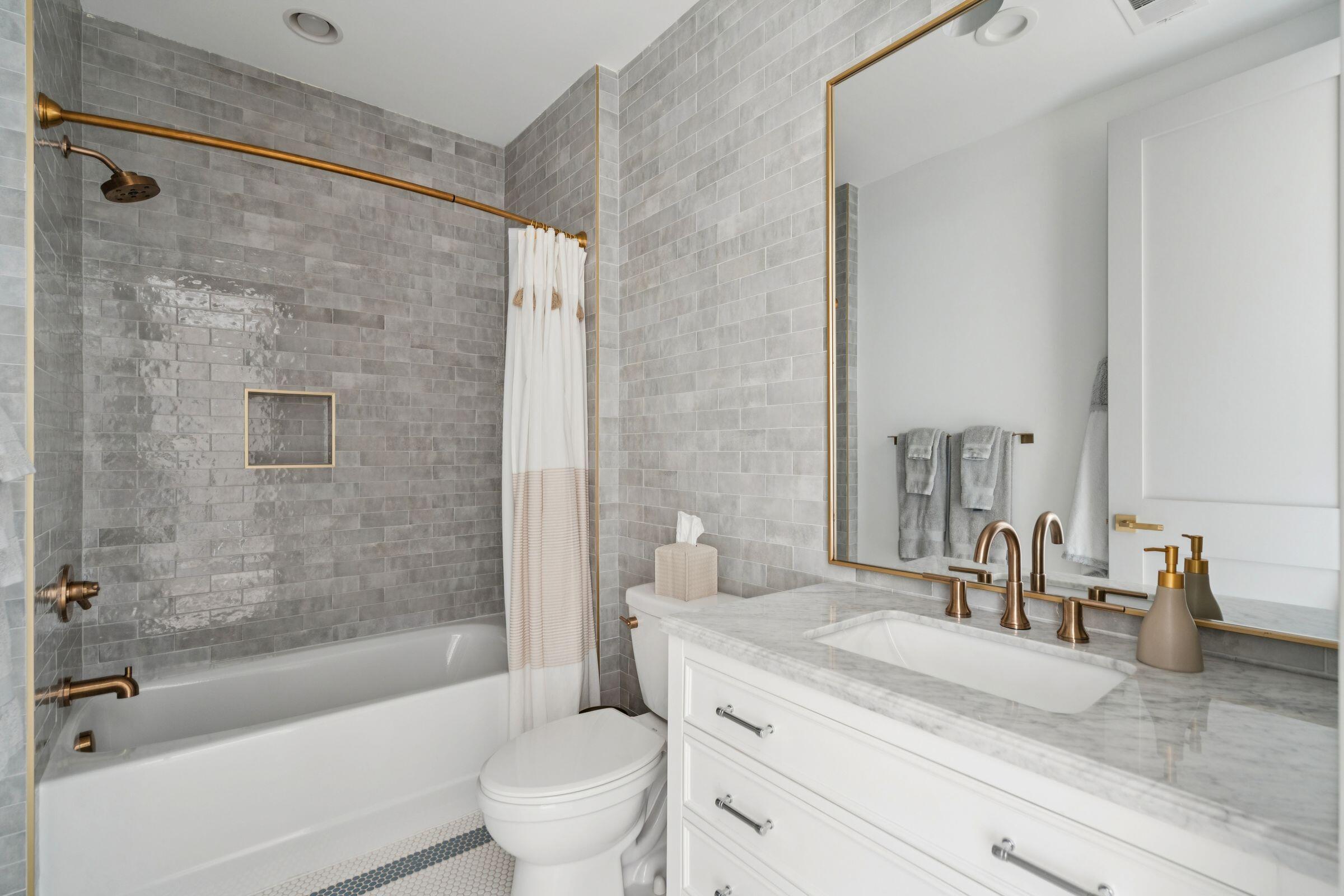 1027 Lakeview Drive Mount Pleasant, SC 29464 - Photo 44 of 104 1027LakeviewDr-KeenEyeMarketing-100