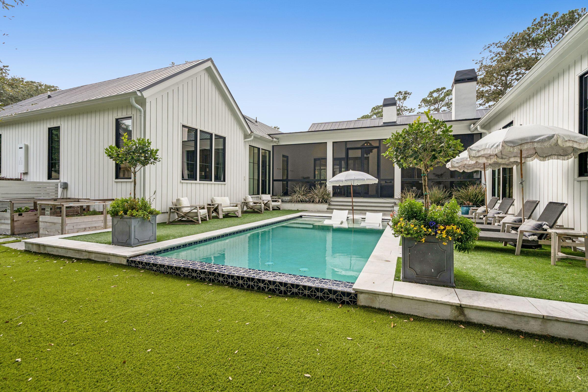 1027 Lakeview Drive Mount Pleasant, SC 29464 - Photo 5 of 104 1027LakeviewDr-KeenEyeMarketing-138