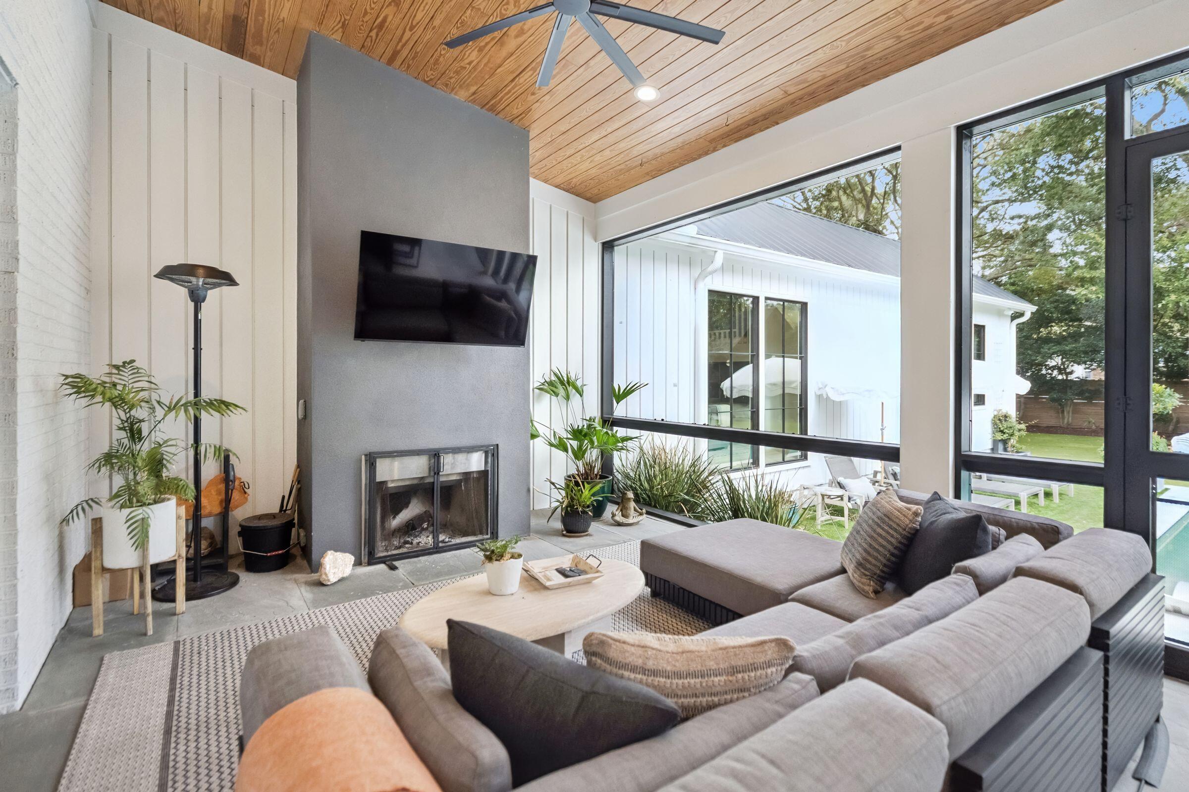 1027 Lakeview Drive Mount Pleasant, SC 29464 - Photo 67 of 104 1027LakeviewDr-KeenEyeMarketing-123