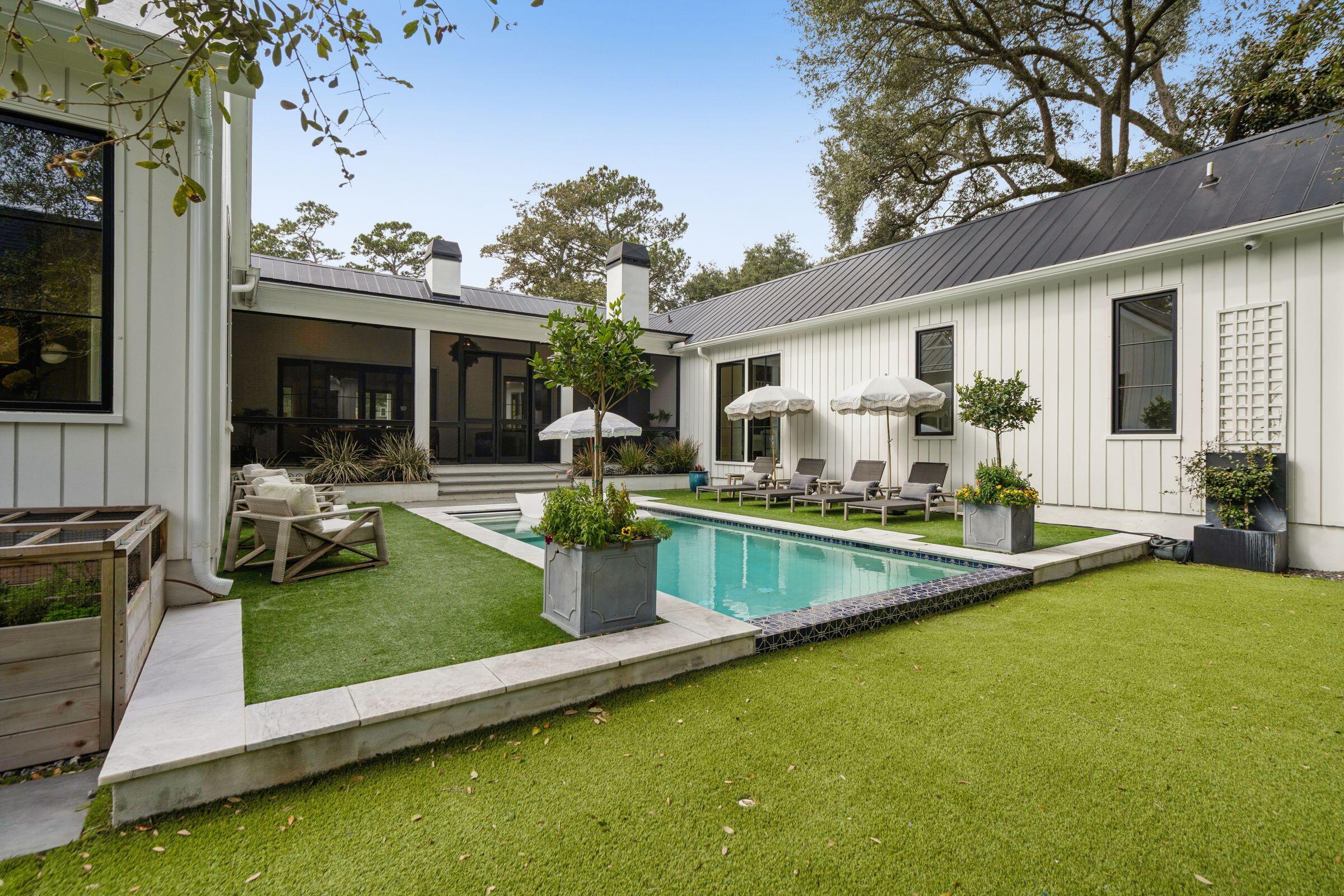 1027 Lakeview Drive Mount Pleasant, SC 29464 - Photo 72 of 104 1027LakeviewDr-KeenEyeMarketing-139