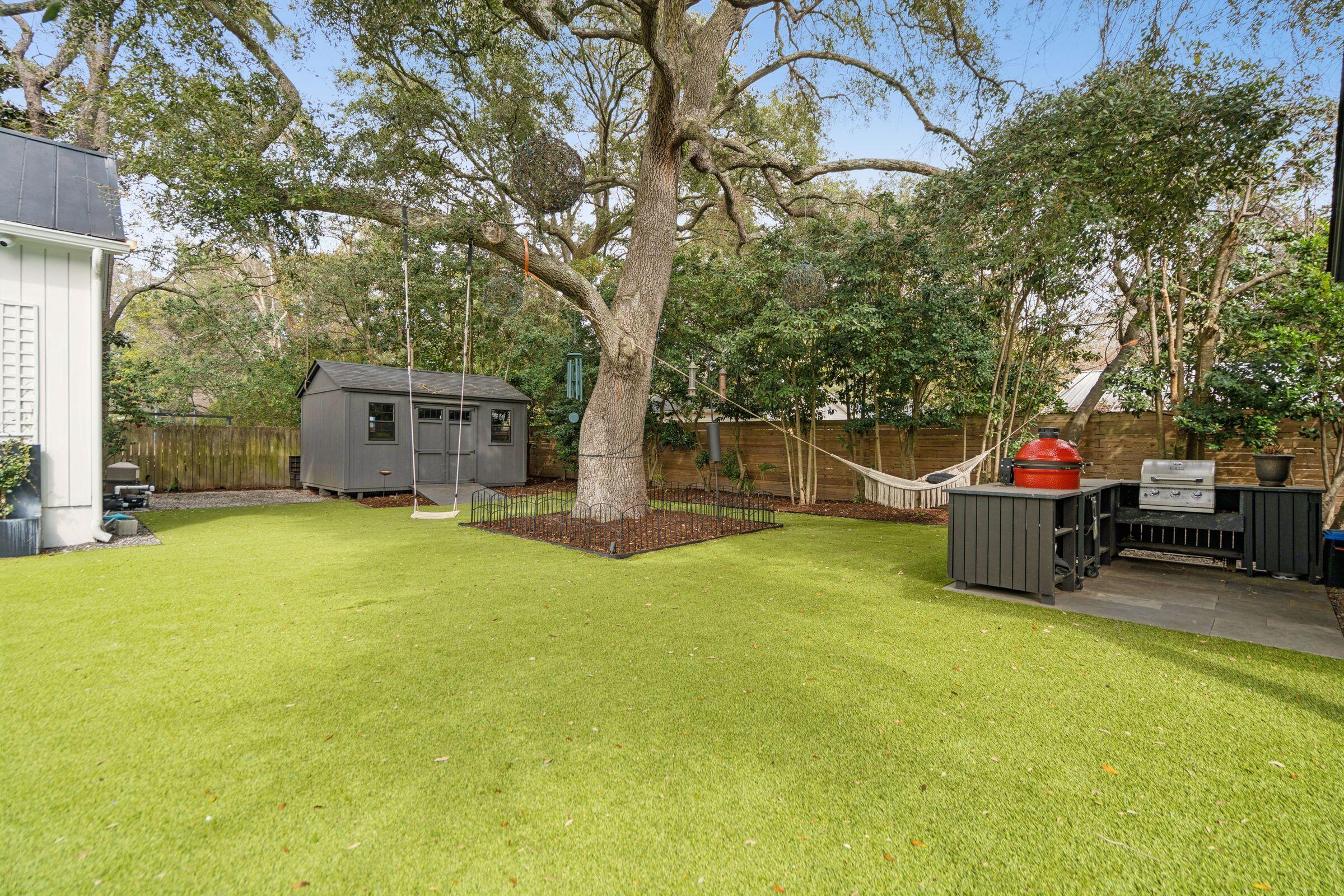 1027 Lakeview Drive Mount Pleasant, SC 29464 - Photo 78 of 104 1027LakeviewDr-KeenEyeMarketing-146