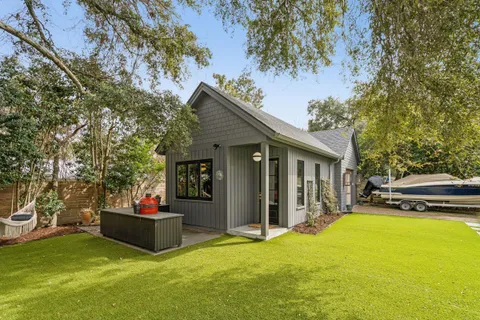 $4,499,000 | 1027 Lakeview Drive, Mount Pleasant, SC 29464
