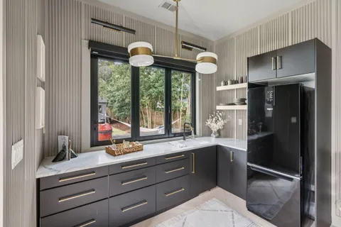 $4,499,000 | 1027 Lakeview Drive, Mount Pleasant, SC 29464