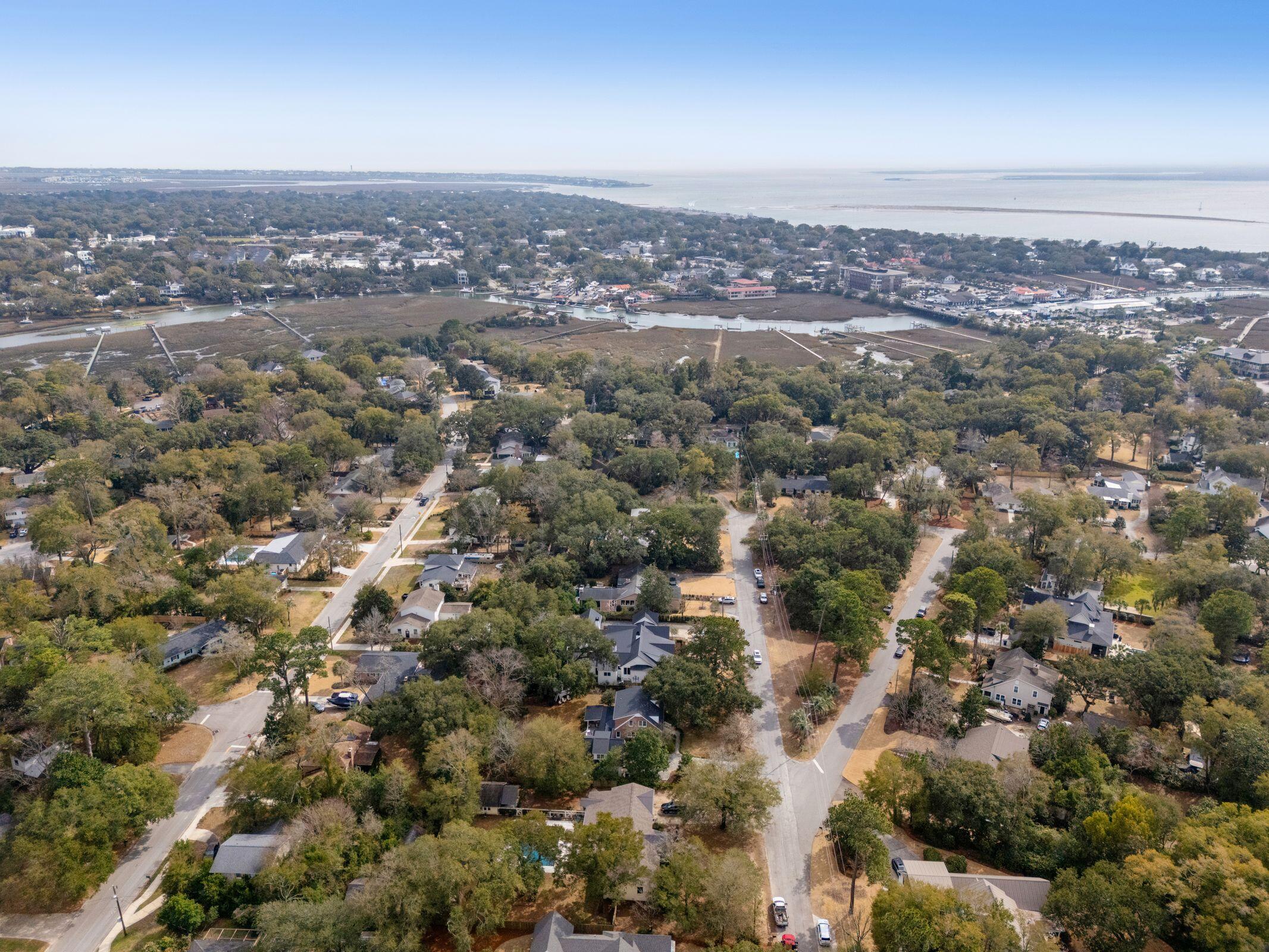 1027 Lakeview Drive Mount Pleasant, SC 29464 - Photo 96 of 104 1027LakeviewDr-KeenEyeMarketing-185