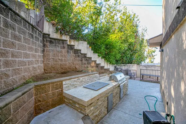$1,650,000 | 1301 Corona Drive, Glendale, CA 91205