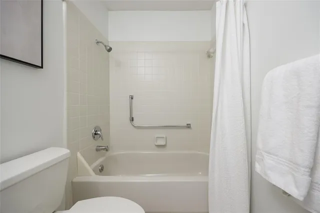 $232,000 | 8476 Northwest 37th Drive, Gainesville, FL 32653