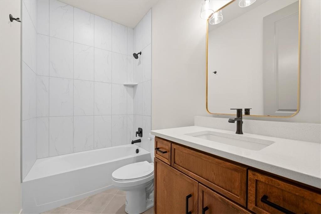 1408 Larkspur Place Raymore, MO 64083 - Photo 26 of 39