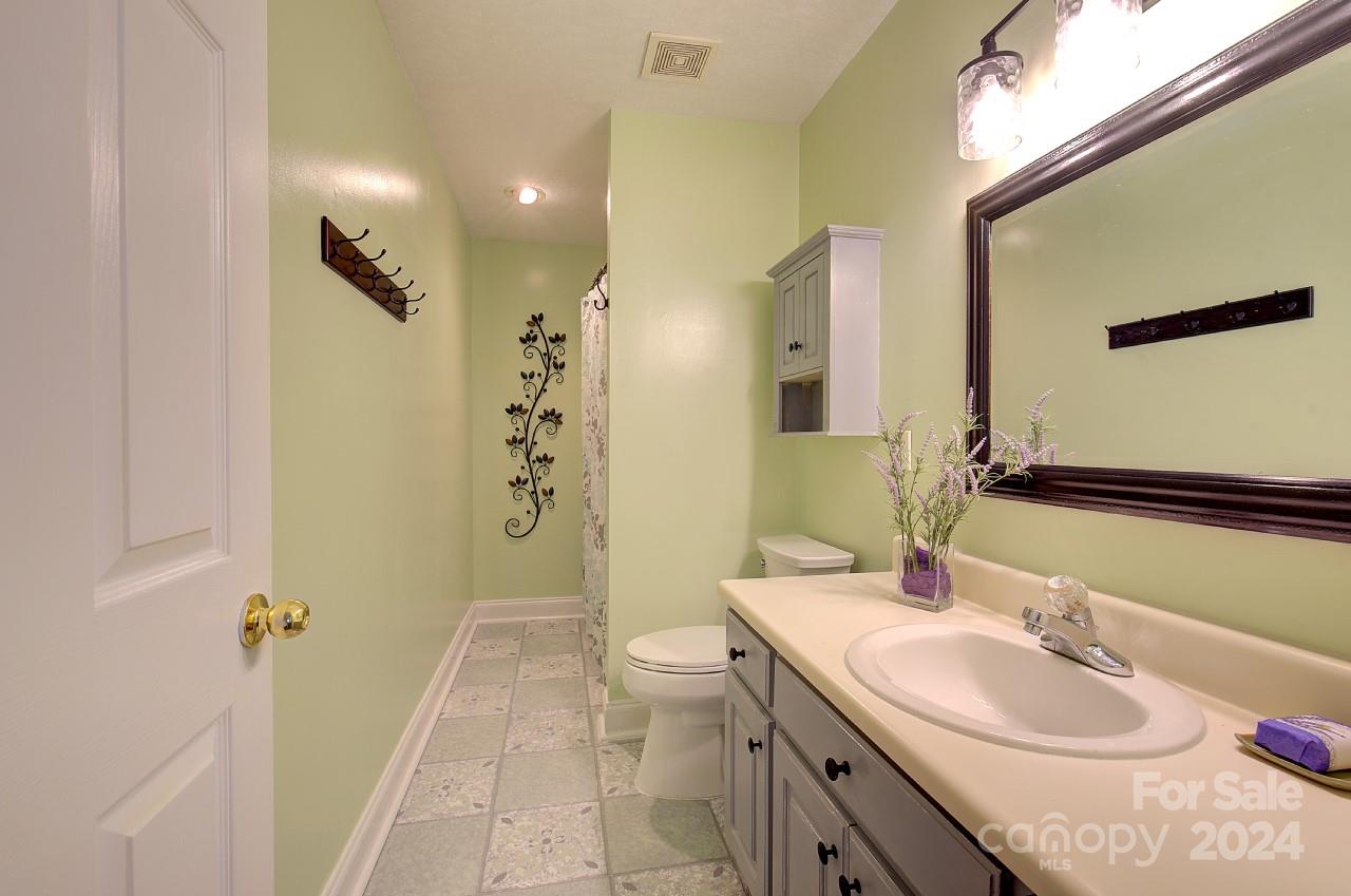 319 Farnsworth Road Spartanburg, SC 29301 - Photo 16 of 25 Gallery Image 16