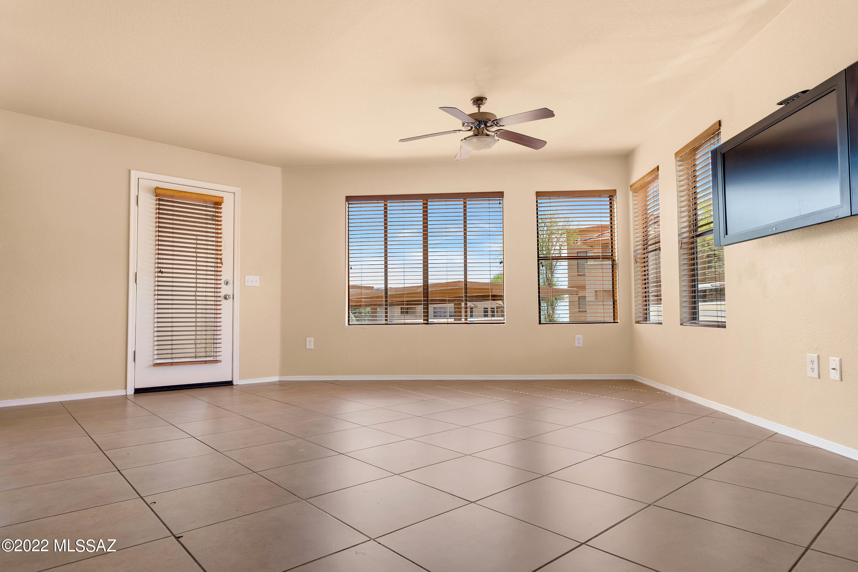 7255 East Snyder Road, Unit 8105 Tucson, AZ 85750 - Photo 3 of 29 Gallery Image 3