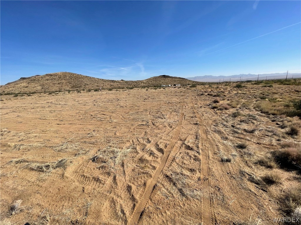 2.23 East Rambo Road Kingman, AZ 86409 - Photo 3 of 26