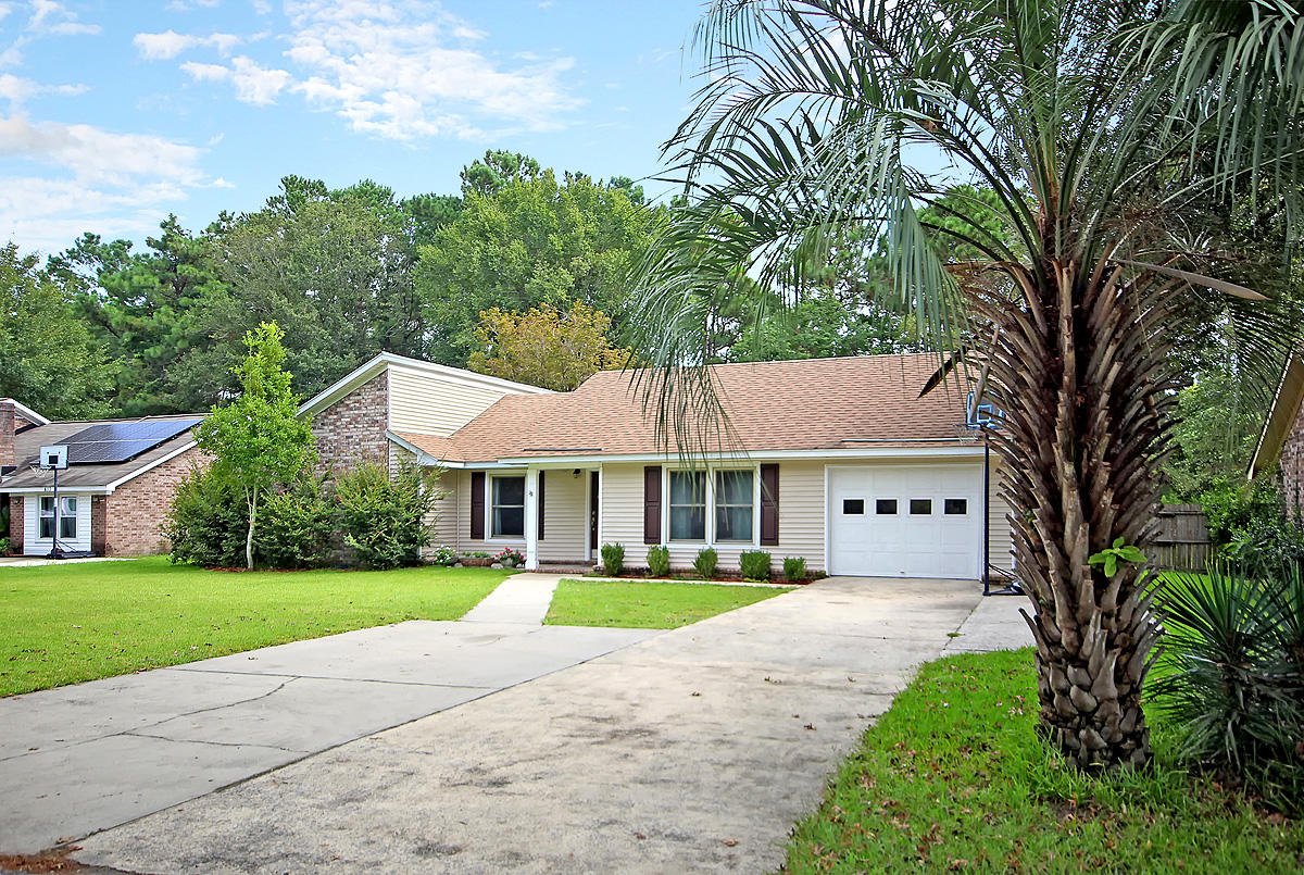 615 Longleaf Road Summerville, SC 29486 - Photo 2 of 30 CREM_615 Longleaf_030