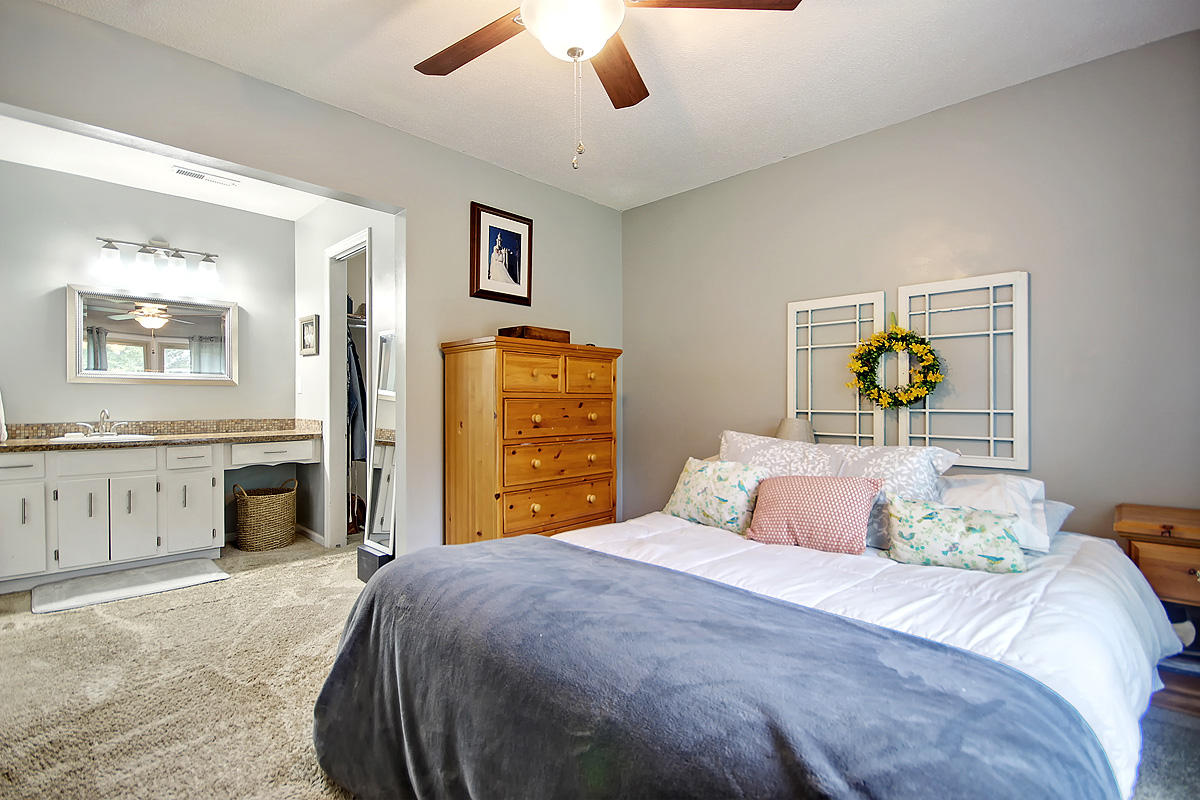615 Longleaf Road Summerville, SC 29486 - Photo 14 of 30 CREM_615 Longleaf_002