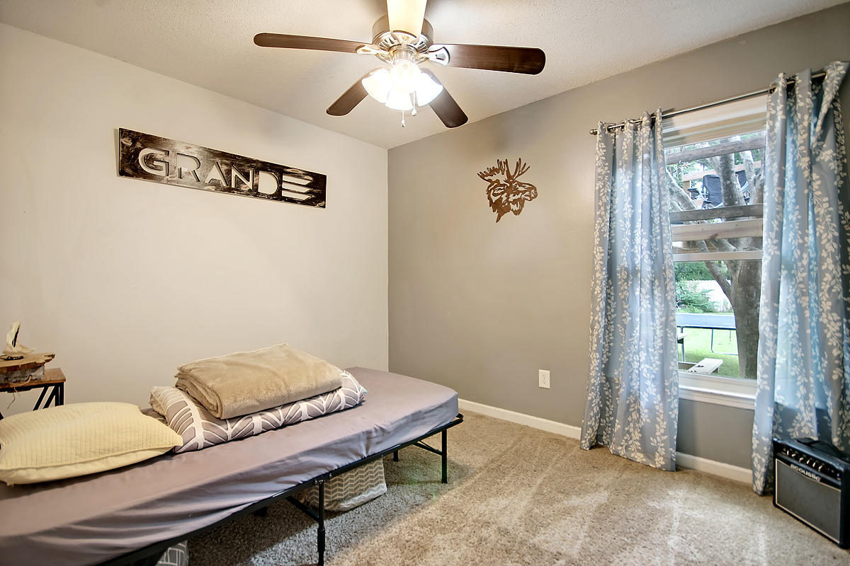 615 Longleaf Road Summerville, SC 29486 - Photo 18 of 30 CREM_615 Longleaf_017