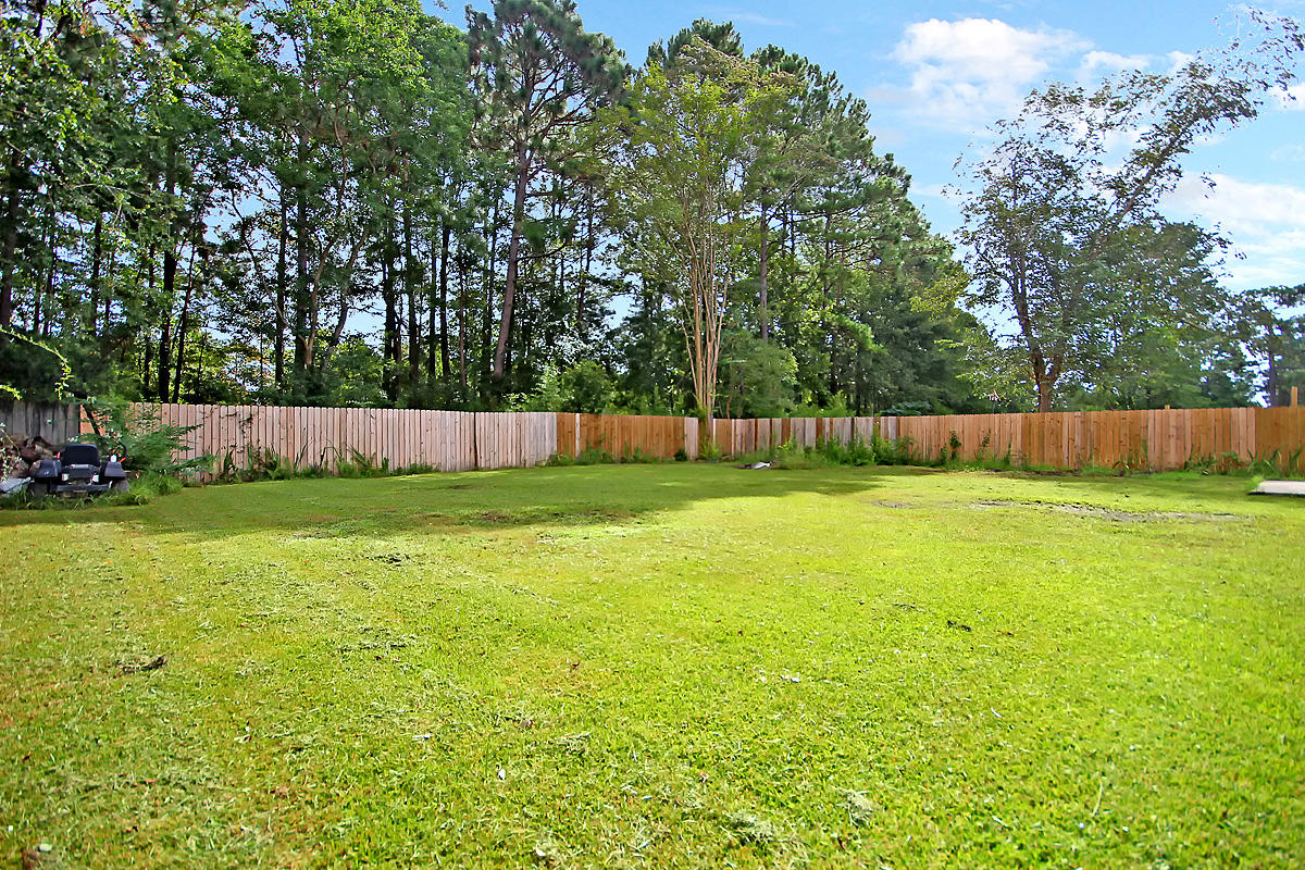 615 Longleaf Road Summerville, SC 29486 - Photo 29 of 30 CREM_615 Longleaf_022