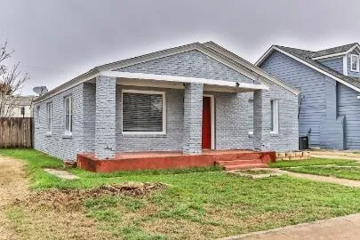 $1,400 | 2310 15th Street, Lubbock, TX 79401