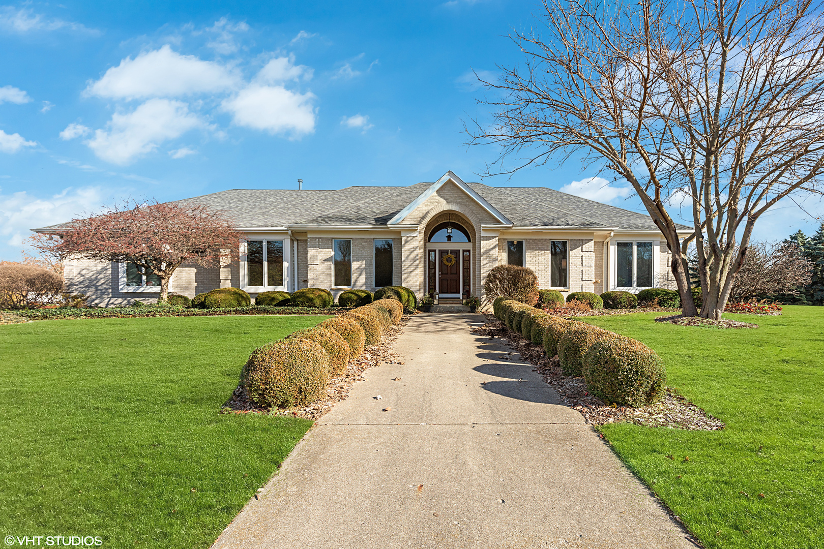 13109 West Chaplin Street Wadsworth, IL 60083 - Photo 1 of 26