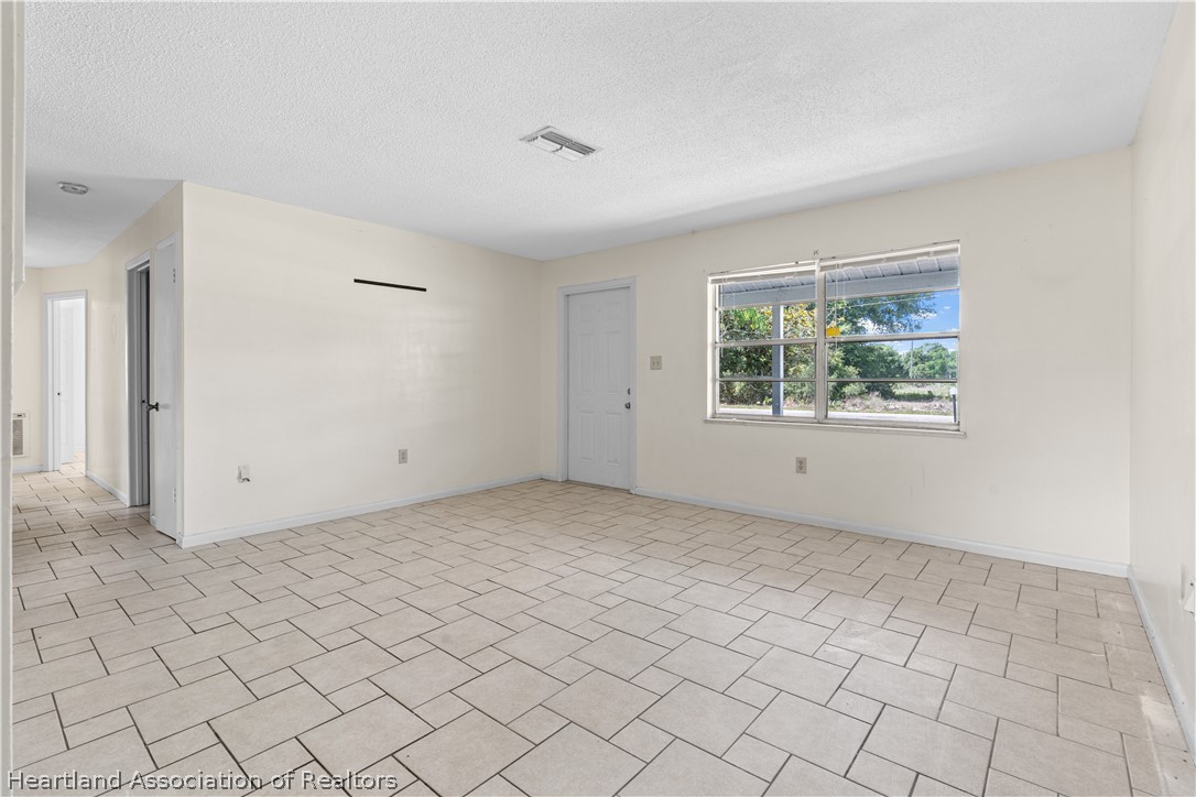2709 West Rochester Road Avon Park, FL 33825 - Photo 11 of 29