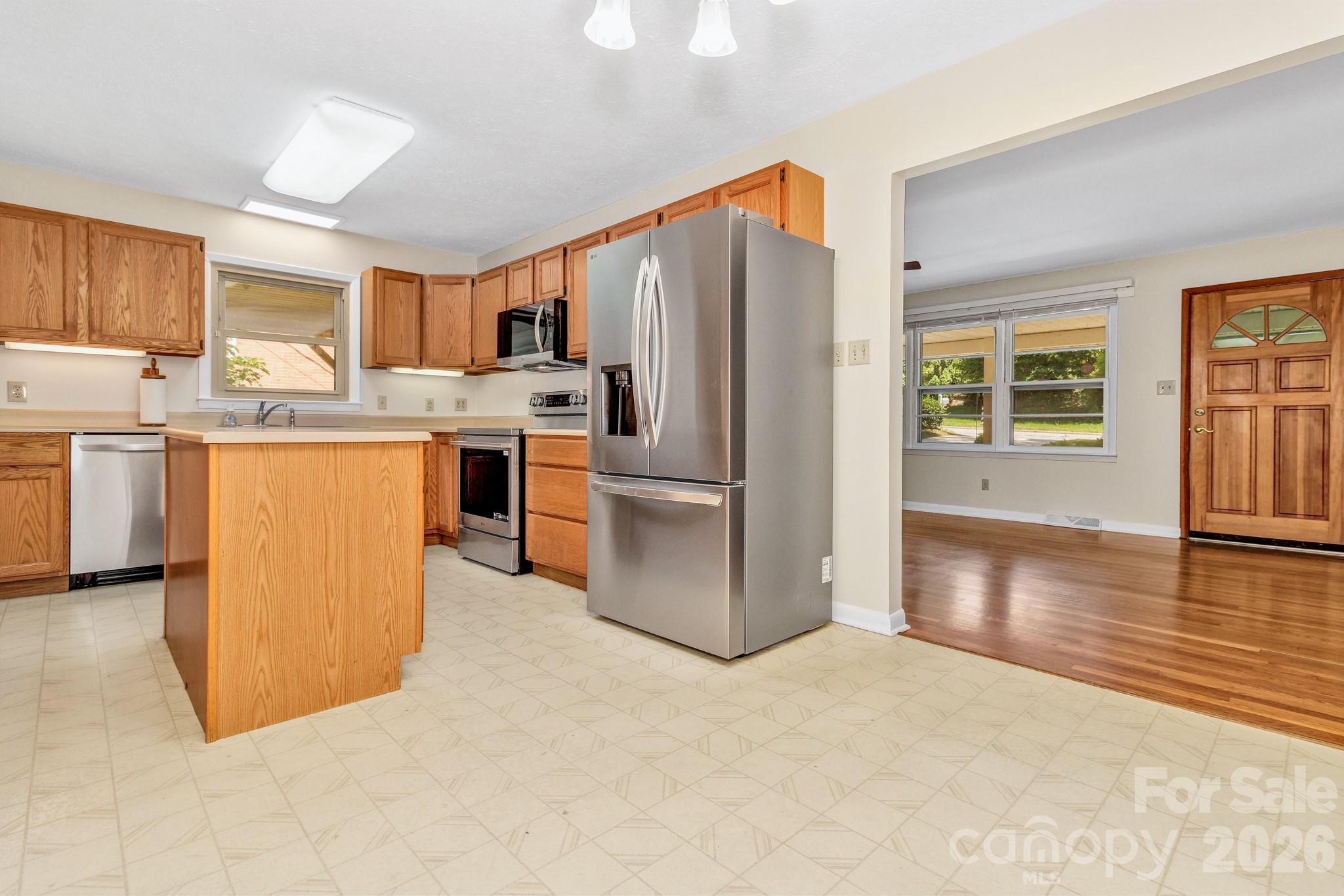 67 Wagon Road Asheville, NC 28805 - Photo 18 of 44