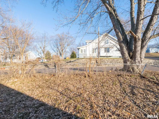 $49,900 | 606 East Shore Drive, Pekin, IL 61554